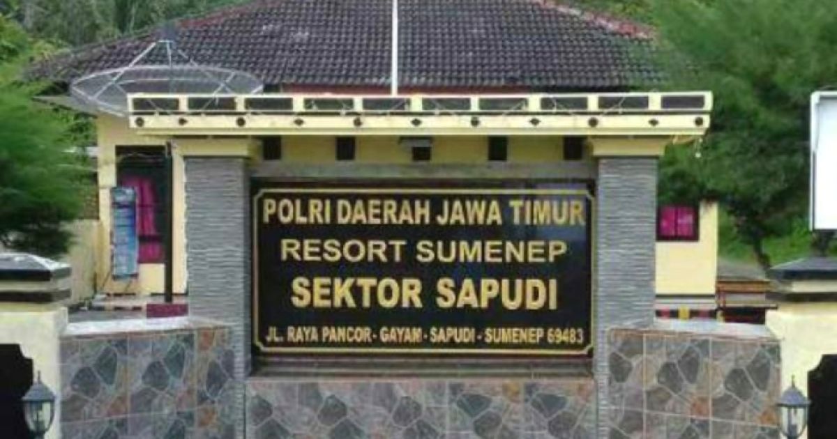 Tampak Depan Kantor Kepolisian Sektor Sapudi Polres Sumenep. (Foto : Istimewa).