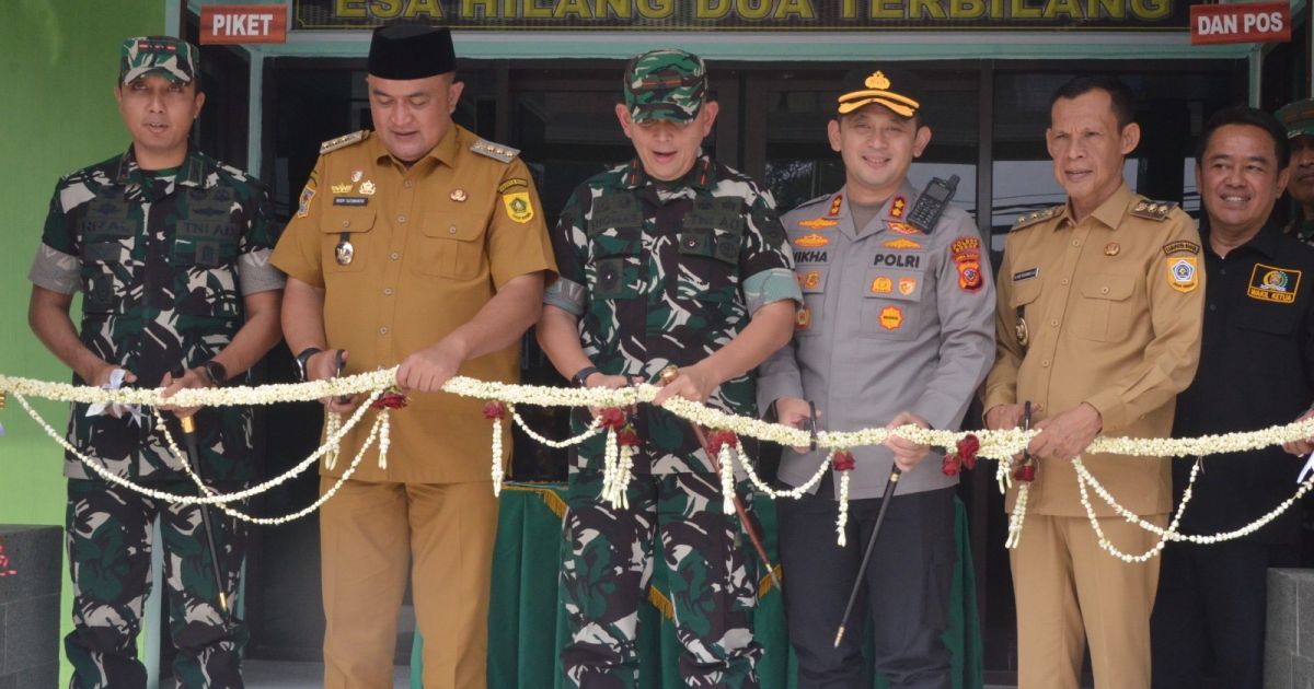 Resmikan Posramil Megamendung, Rudy Susmanto Dorong Penguatan Peran TNI dalam Menjaga Keamanan dan Ketertiban Wilayah