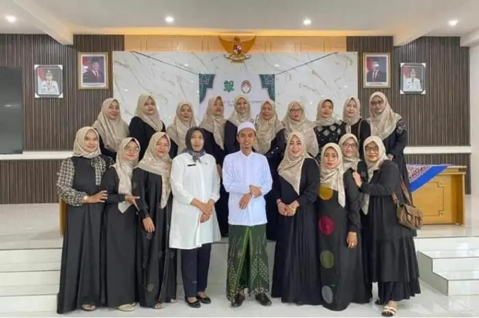 Peringati Maulid Nabi, DWP RSUD Sumenep Gaungkan Peran Perempuan sebagai Tiang Peradaban