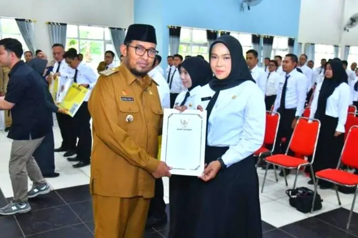 167 PPPK Terima SK, Bupati Sumenep Ingatkan Agar Tak Terlena Euforia, Jaga Moral Hindari Judi Online dan Perselingkuhan