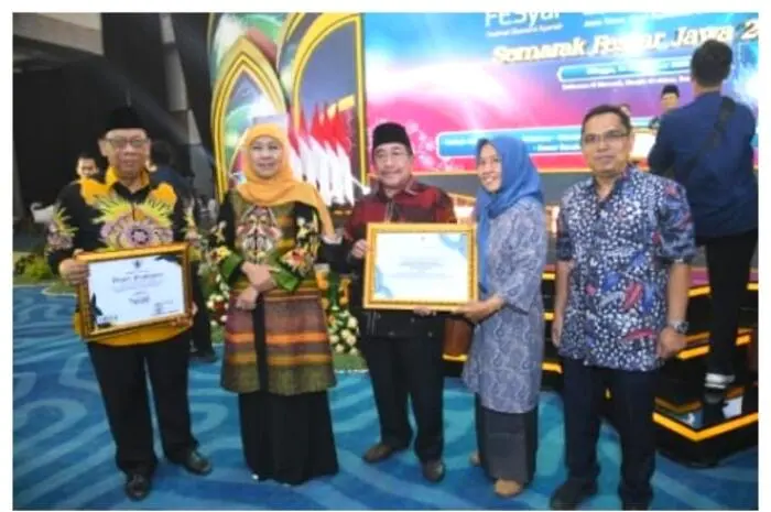 Pemkab Sumenep Raih Penghargaan Pangan Halal dan Keuangan Syariah di Fesyar Jatim 2025