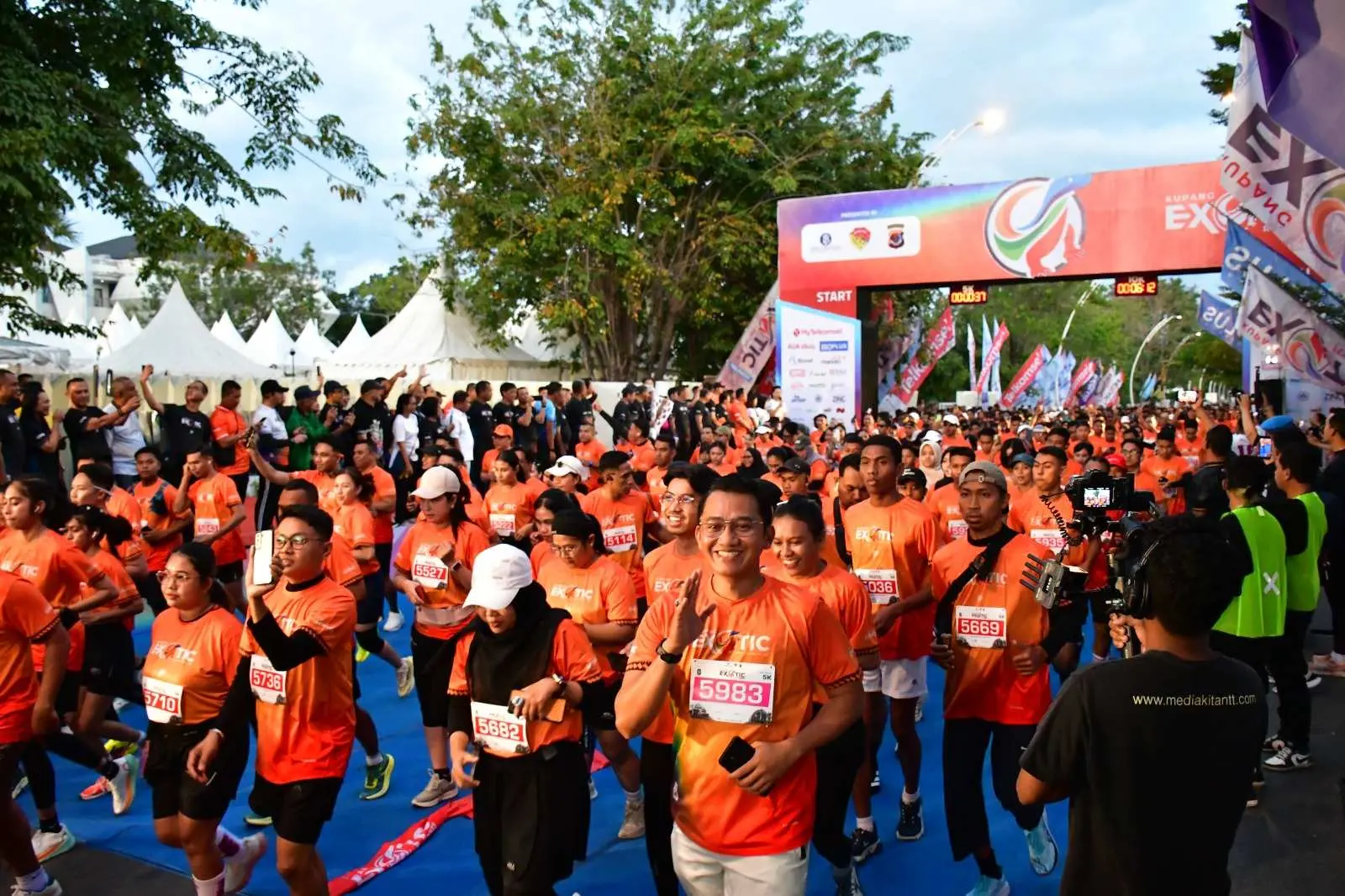 Kapolda NTT Turut Meriahkan Kupang Exotic Run 2025, Warnai Peringatan HUT Bhayangkara ke 79