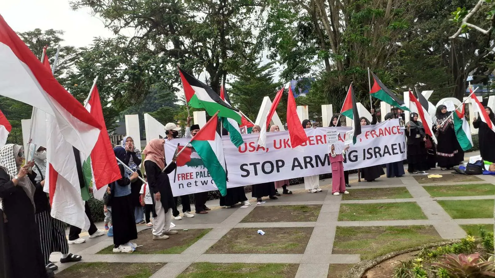 Aksi Damai di Kota Bogor, Aktivis FPN Serukan Perjuangan Hentikan Genosida dan Dukung Kemerdekaan Palestina