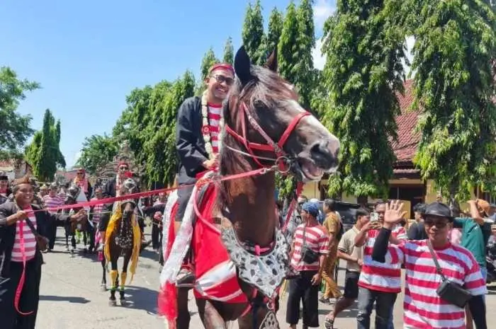 Festival Jaran Serek Sumenep: Pelestarian Budaya dan Penggerak Ekonomi Kreatif