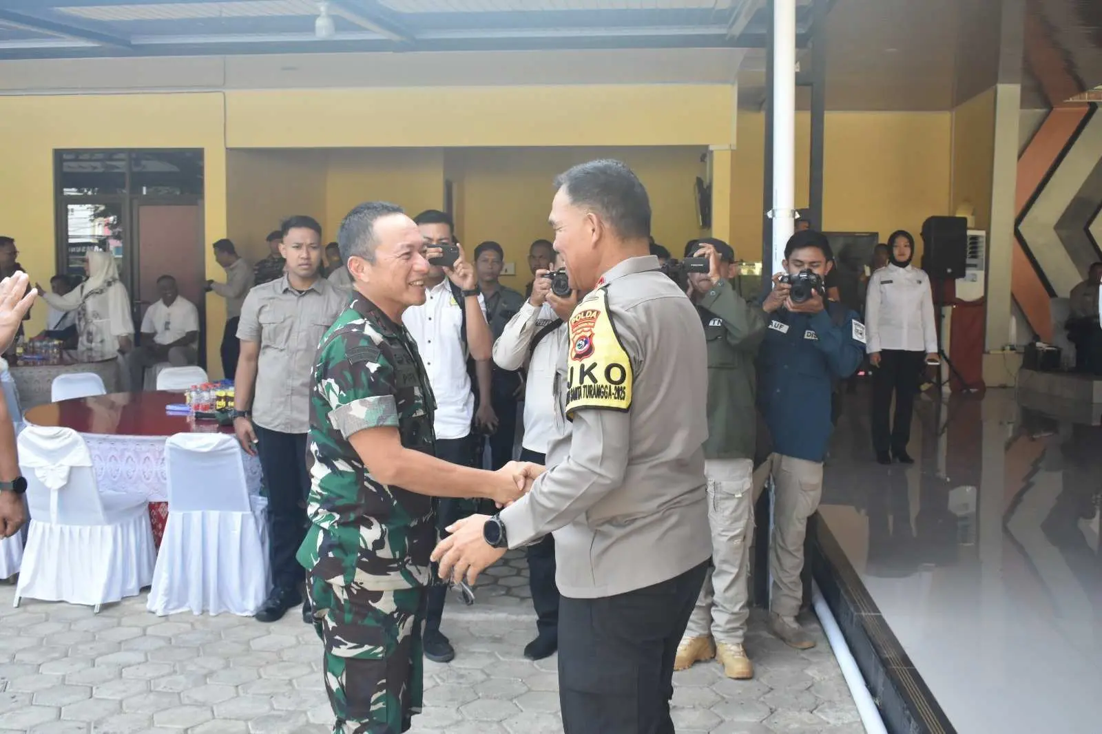 Kapolda NTT Terima Kunjungan Silaturahmi Pangdam IX/Udayana, Pererat Sinergi TNI-Polri di Wilayah Perbatasan