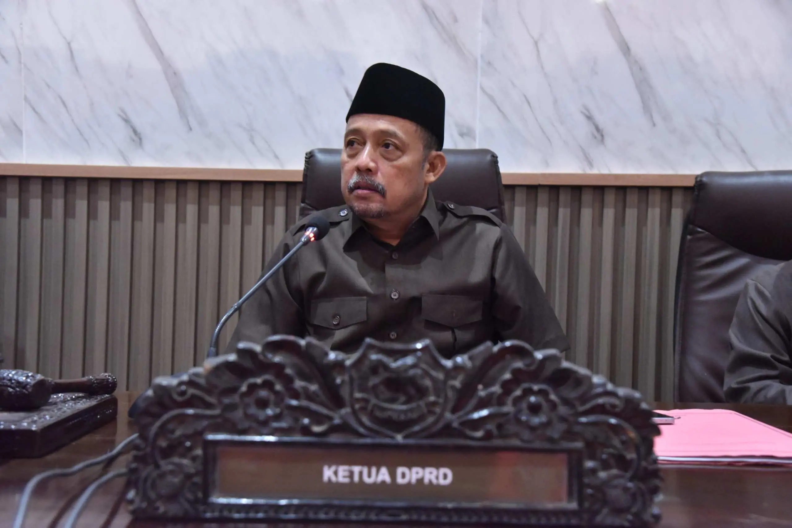 Peduli Ekonomi Daerah di Tengah Efisiensi Anggaran, Ketua DPRD Sumenep Tolak Fasilitas Mobil Dinas