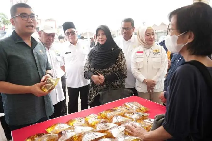 Apresiasi Bazar Pangan Murah Kadin Kabupaten Bogor, Ketua DPRD Berharap Semoga dapat Dirasakan Manfaatnya oleh Masyarakat