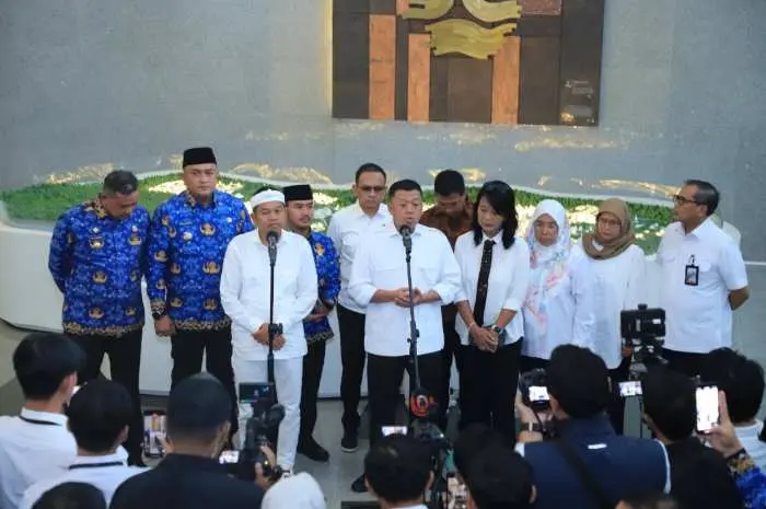 Bupati Bogor Bersama Gubernur Jabar Rakor dengan Menteri PUPR dan Menteri ATR BPN Bahas Soal Pertanahan serta Pengendalian Bencana Banjir