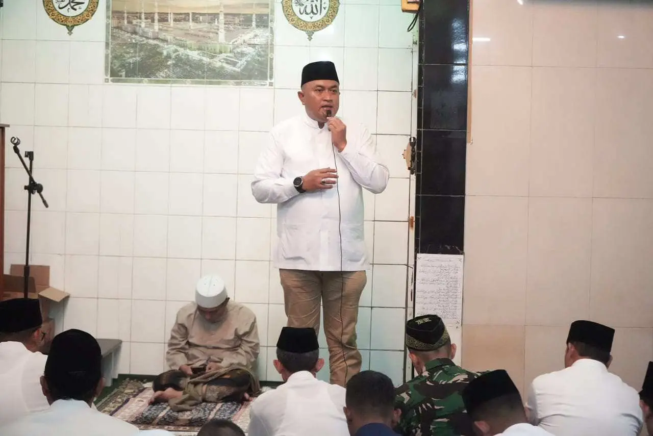 Tarling Perdana di Masjid Al Mansyur Pabuaran Cibinong, Bupati Bogor Rudy Susmanto Berikan Bantuan Sarana Keagamaan
