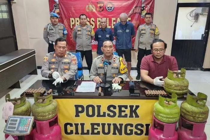 Ungkap Kasus Penyalahgunaan Gas LPG Bersubsidi, Kapolsek Cileungsi: 4 Pelaku Diamankan dan 3 Orang Lainnya DPO