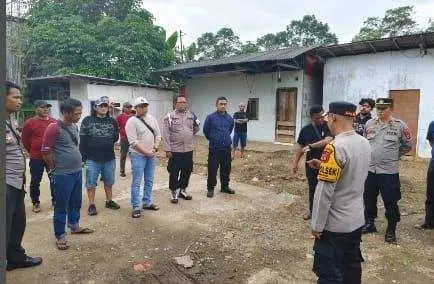 Unit Reskrim Polsek Parung Gerebek Lokasi Diduga Gudang Pengoplosan Gas 3 Kg di Desa Parigi Mekar Ciseeng