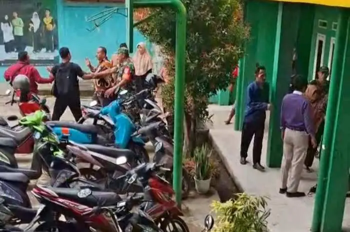 Viral Rekaman Video Keributan di Sekolah Menjadi Tontonan Ratusan Siswa-Siswi