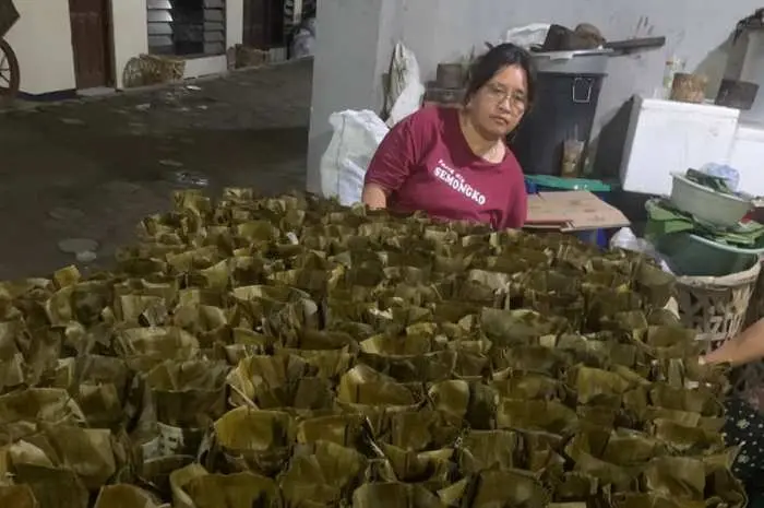 Meski Pesanan Menurun, Dodol dan Kue Keranjang Nyonya Un Tetap Diminati
