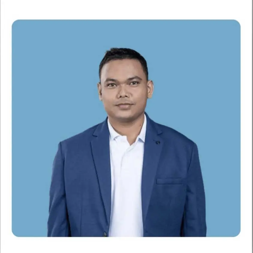 Wow! 4 Tahun Direkrut Lewat Jalur Pro Hire Karirnya di PLN Melesat Cepat, Siapa Chipta Perdana?