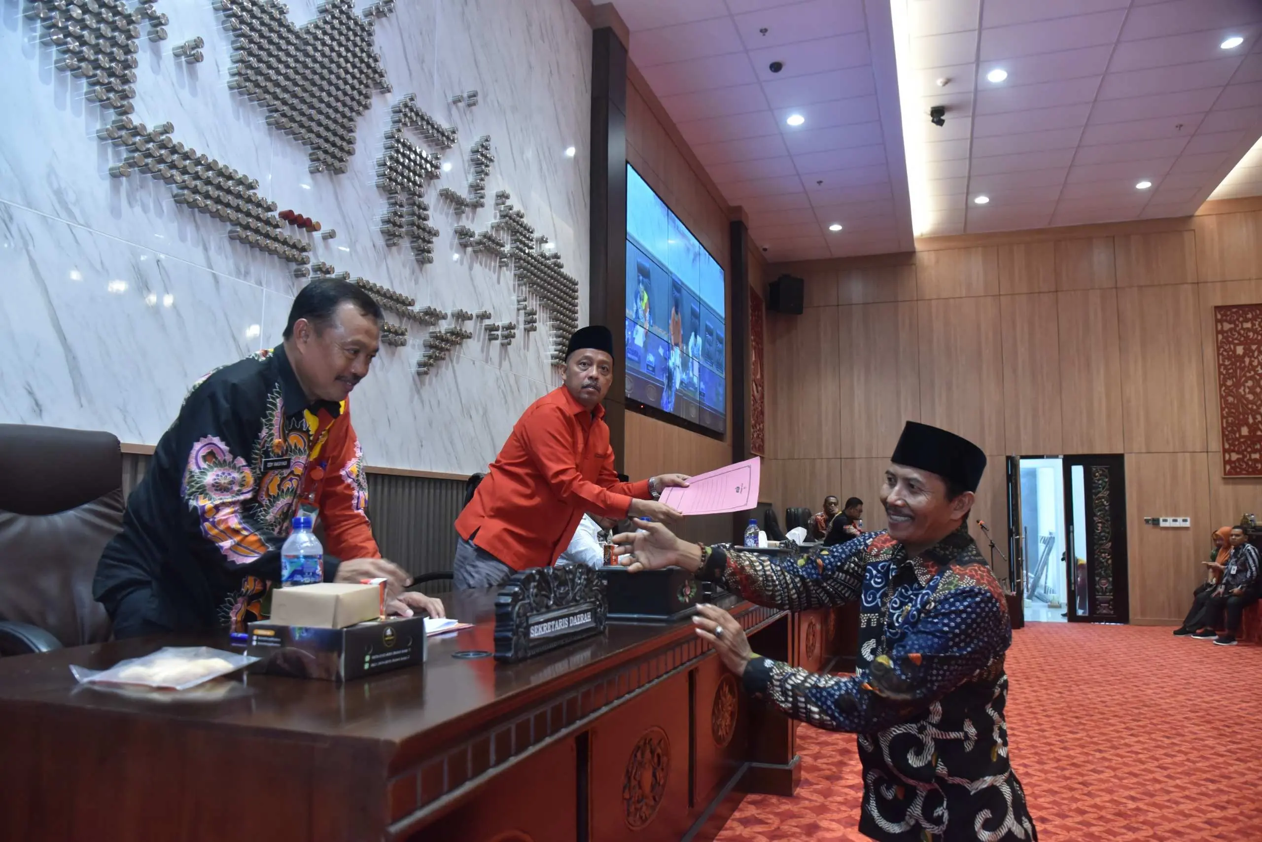 DPRD Sumenep Gelar Paripurna Bahas Perubahan Nama BPRS Bhakti Sumekar