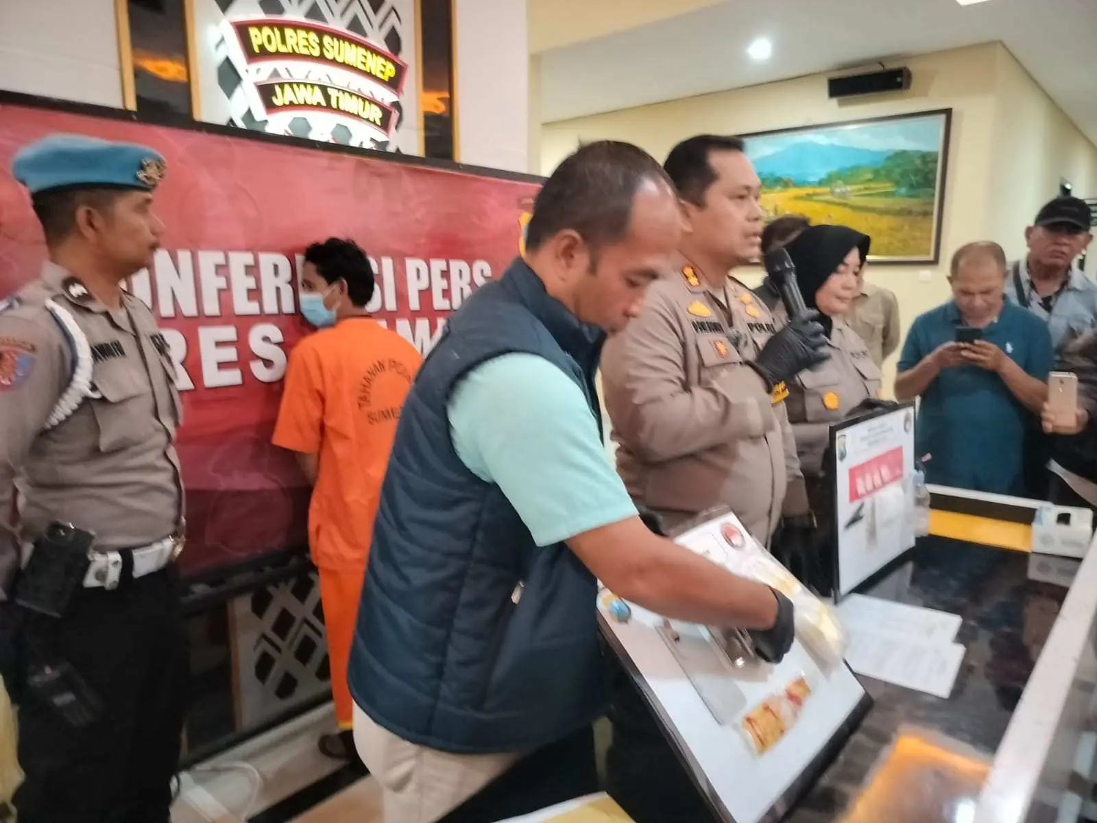Terbukti Jual Narkoba Seberat 15,76 Gram, Oknum Anggota DPRD Sumenep Terancam Hukuman Seumur Hidup