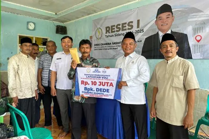 Reses Anggota DPRD Provinsi Jawa Barat, Kang Dechan Bantu Pembangunan 2 Fasilitas Olahraga di Desa Galuga