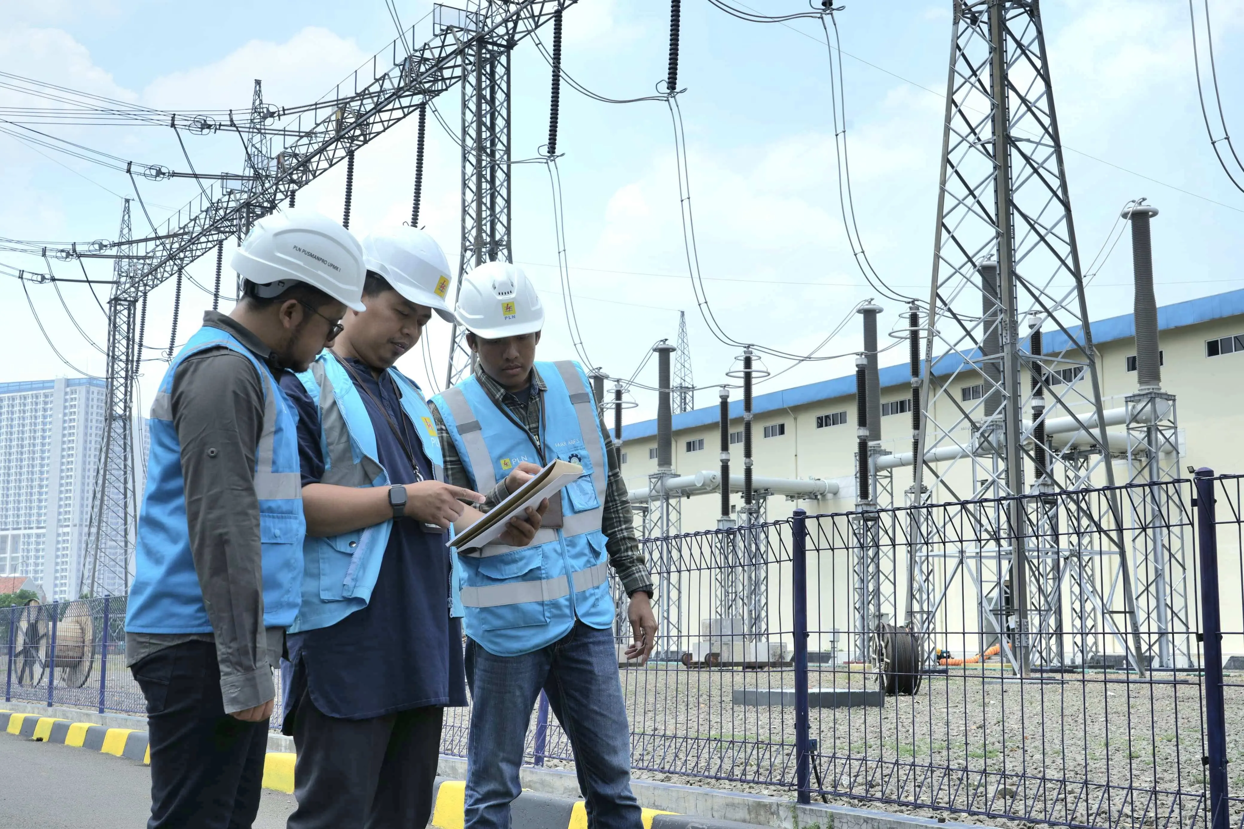 Tiga Proyek Resmi Bertegangan Ekstra Tinggi, PLN UIP JBB Persembahkan Kado Istimewa untuk HLN ke 79