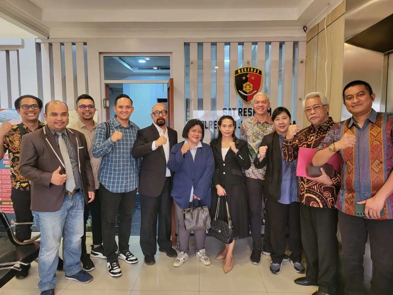 Tolak Kriminalisasi Terhadap Rekan Se-Profesi, Puluhan Advokat Datangi Polres Metro Jakarta Utara