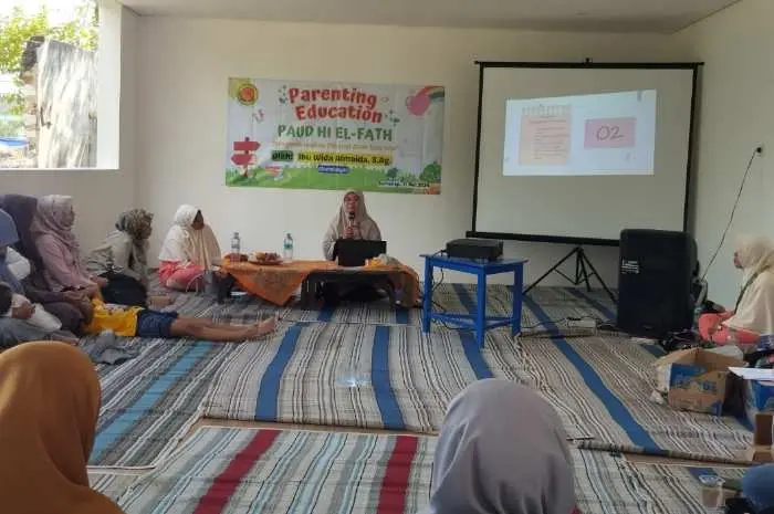 Kembangkan Potensi Anak Usia Dini, Paud HI El Fath Sumenep Gelar Parenting Education