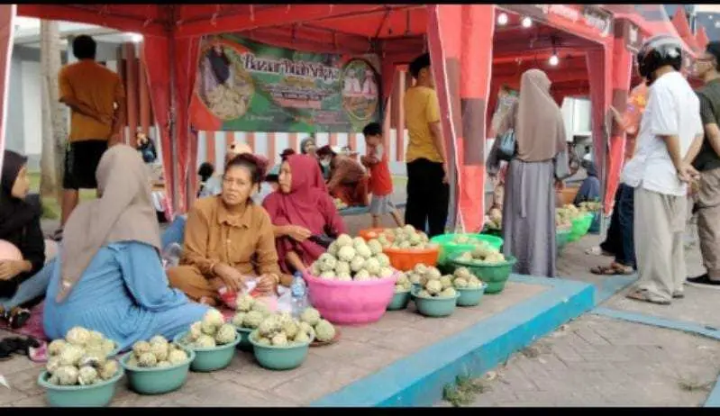 Tingkatkan Produk UMKM Lokal, Disbudporapar Sumenep Gelar Festival Srikaya Sumenep 2024