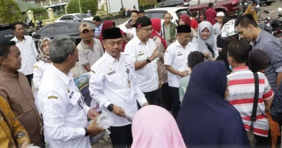 Selama Bulan Ramadhan, Pemkab Sumenep Bagi-Bagi 200 Takjil Gratis Setiap Hari