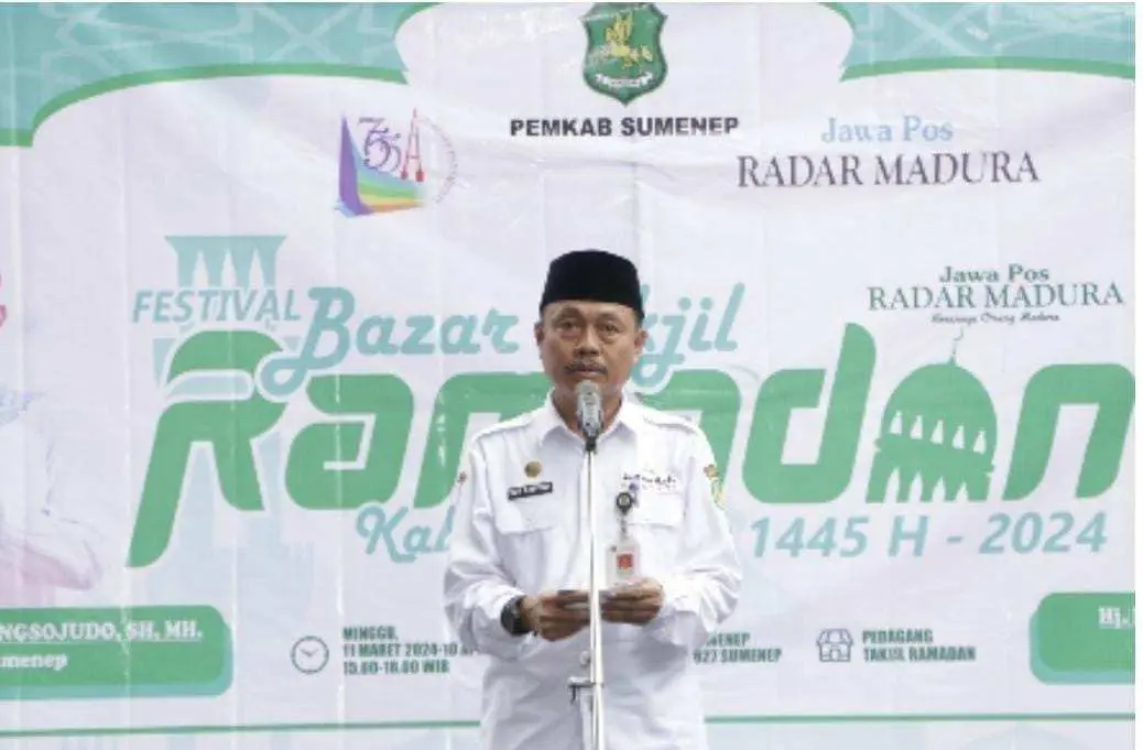 Jajakan Menu Buka Puasa Khas Sumenep, Sekda Edy Rasyadi Resmi Buka Bazar Takjil Ramadhan I445 H