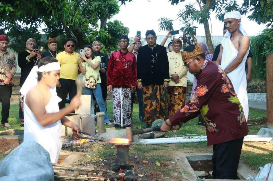 Bupati Sumenep Resmi Bangun Tugu Keris di Perbatasan Sumenep-Pamekasan di Momentum Hari Jadi ke 754