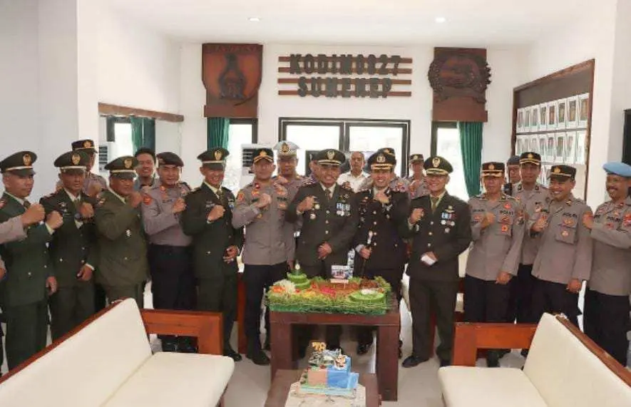 Momentum HUT TNI ke 78, Polres Sumenep Berikan Surprise untuk Kodim 0827/Sumenep