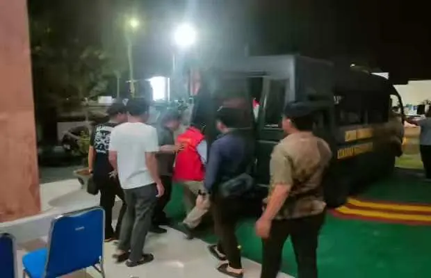 Setalah 3 Orang Diringkus, Kini 2 Orang Tersangka Kembali Ditahan Kejari Sumenep atas Kasus Korupsi Gedung Dinkes