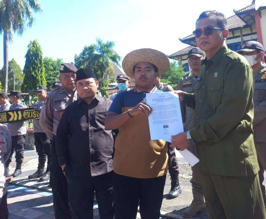 Tak Ada Tindakan Tegas, Tambang Galian C ilegal Kian Menjamur, FMPL Demo Kantor DPRD Sumemep