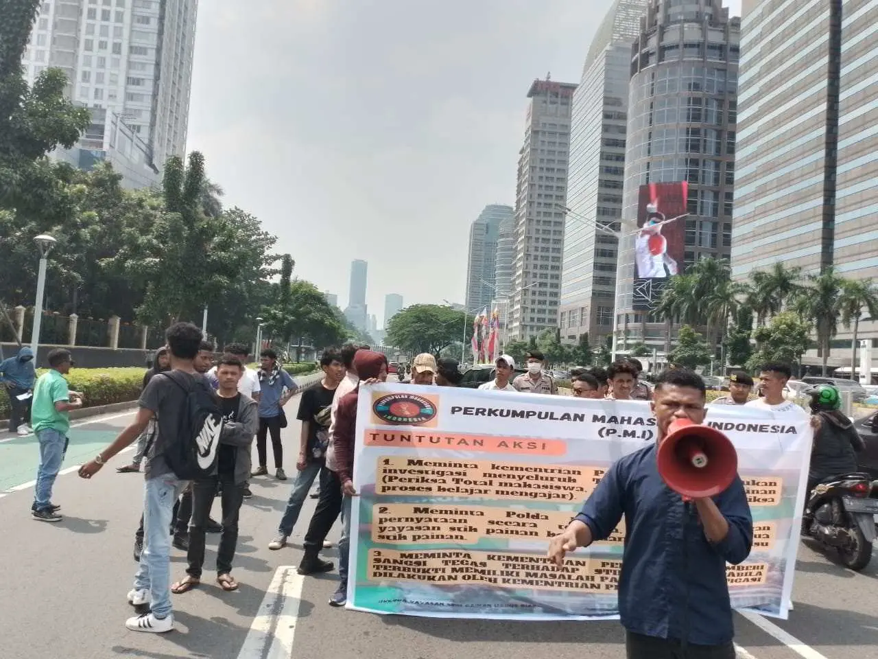 Aksi Demo di Polda Metro Jaya dan Kemendikbud, PMI Tuntut Investigasi Menyeluruh Terkait Perkuliahan di STIH Painan