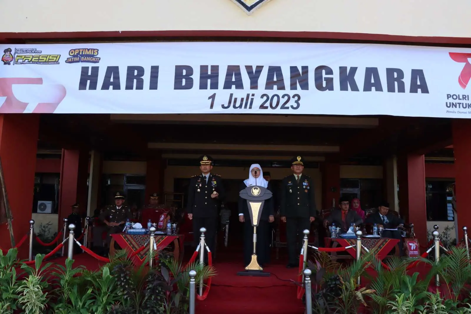 Polres Sumenep Gelar Upacara HUT ke 77 Bhayangkara Bertajuk ‘Polri Presisi Untuk Negeri, Pemilu Damai untuk Indonesia Emas’