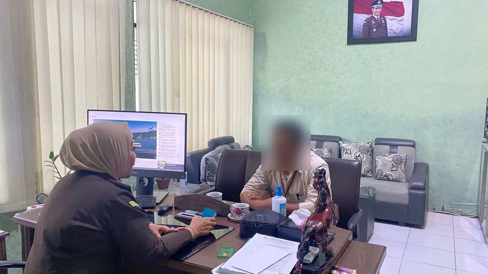 Oknum Mengaku Intel Kejagung Diciduk Intel Gabungan Kejari Purwakarta dan Kejati Jabar