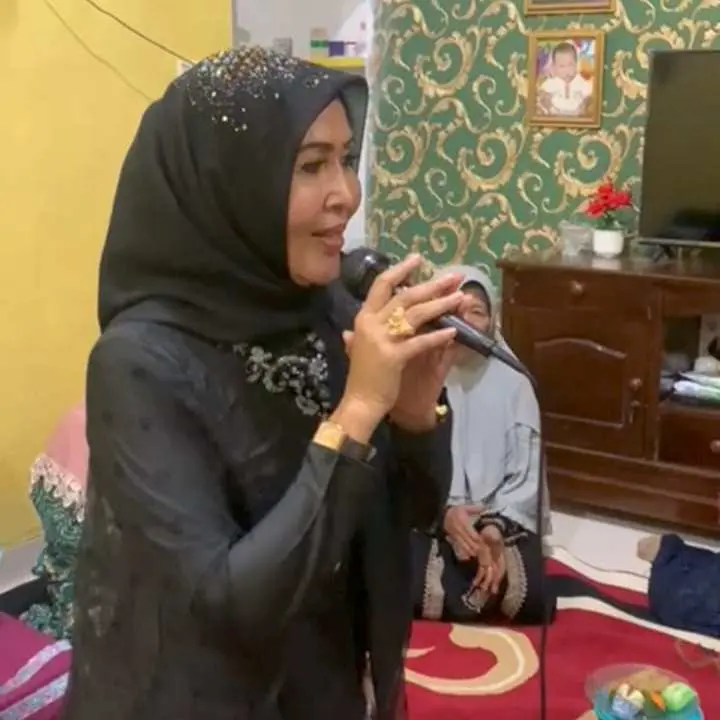 Peduli Dapil, Evi Susina Hadiri Pengajian Rutin Warga Sukaraja II