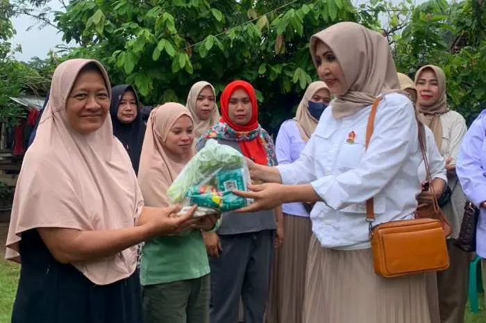 Berbagi Berkah di Bulan Ramadhan, PIRA Kabupaten Pesawaran Bagikan Sayuran Segar