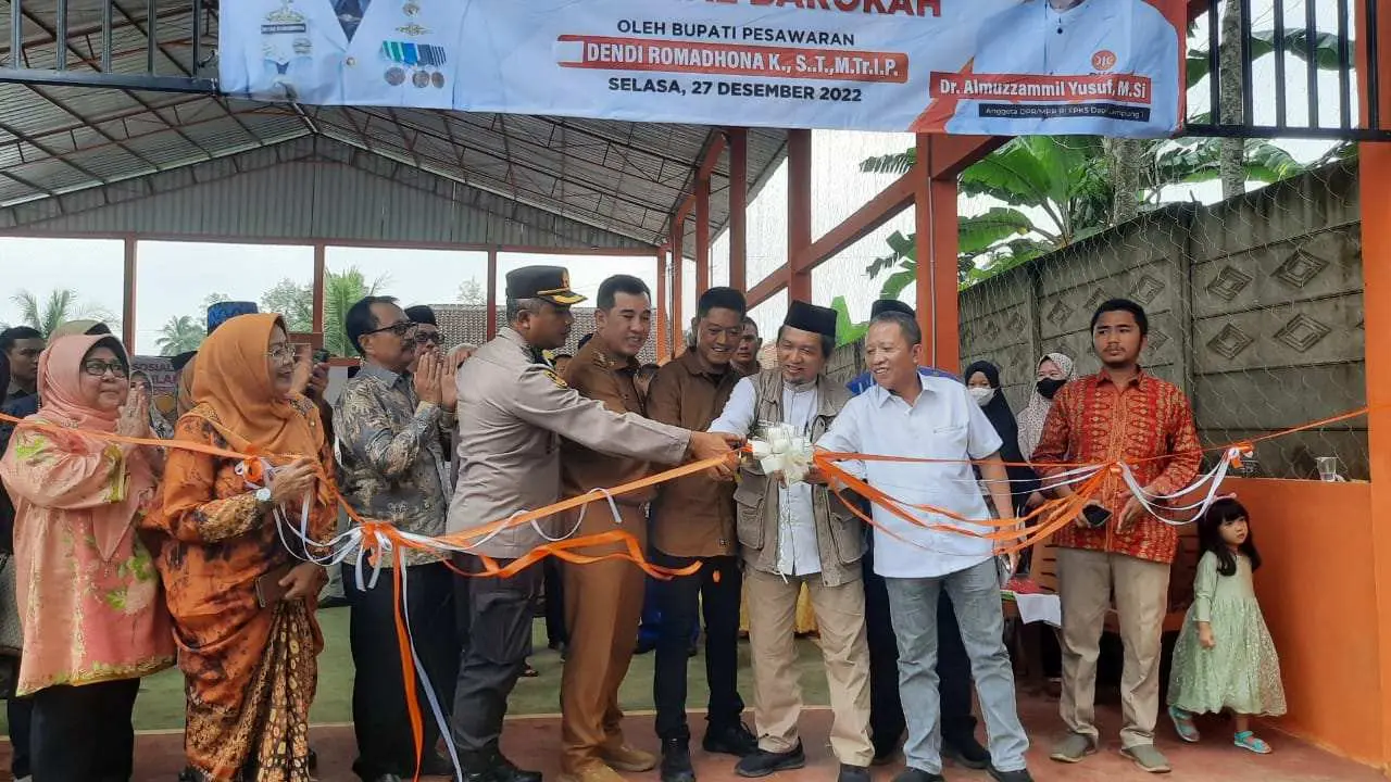 Bupati Pesawaran Resmikan Gedung Serba Guna Amal Barokah di Desa Kurungan Nyawa