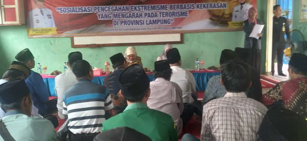 Wagub Lampung Hadiri Kegiatan Sosialisasi Tentang Radikalisme di Ponpes Assyidiqiyah Pesawaran