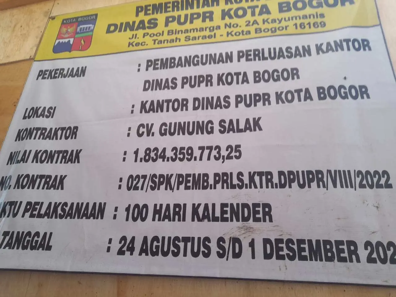 Pekerjaan Proyek Pembangunan Perluasan Kantor Dinas PUPR Kota Bogor Diduga Molor