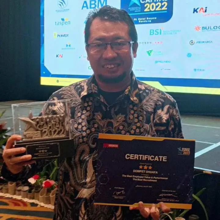 Dompet Dhuafa Raih 2 Kategori Penghargaan dalam Ajang Human Capital on Resilience Excellence Award 2022