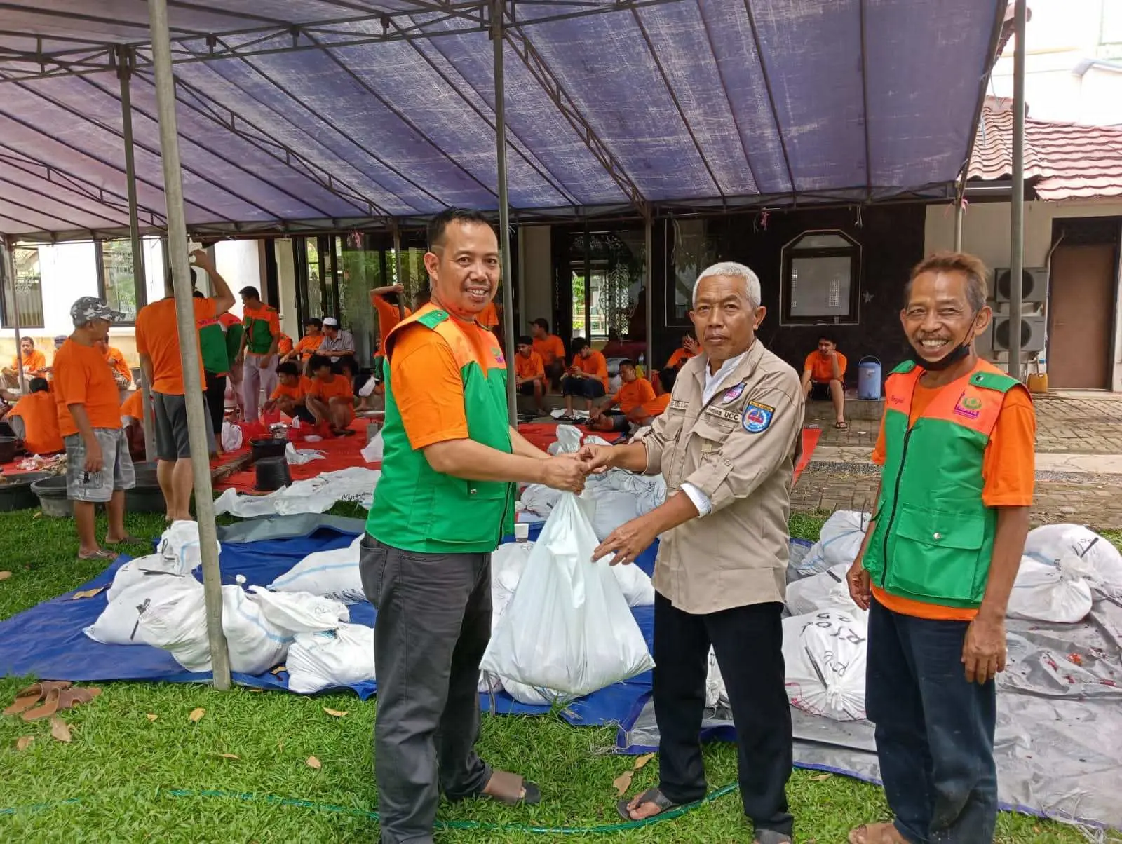 Wabah PMK Tak Menyurutkan Semangat Kurban Warga RW 09 Kelurahan Curug Kota Depok untuk Berkurban