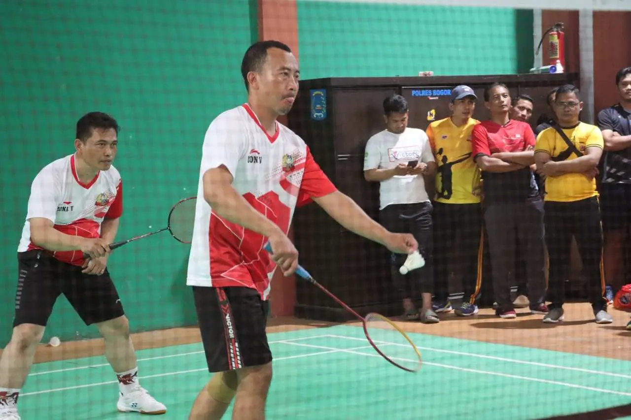 Meriahkan HUT ke76 Bhayangkara, Polres Bogor Gelar Turnamen Bulutangkis