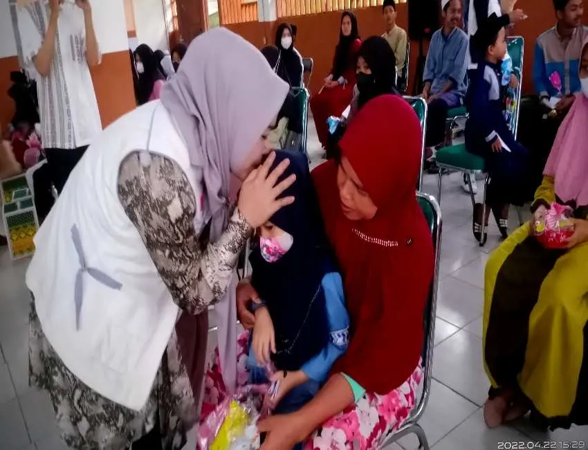 Peduli di Bulan Penuh Rahmat, Kadin Kabupaten Bogor Santuni Anak Yatim dan Berbagi Takjil Gratis