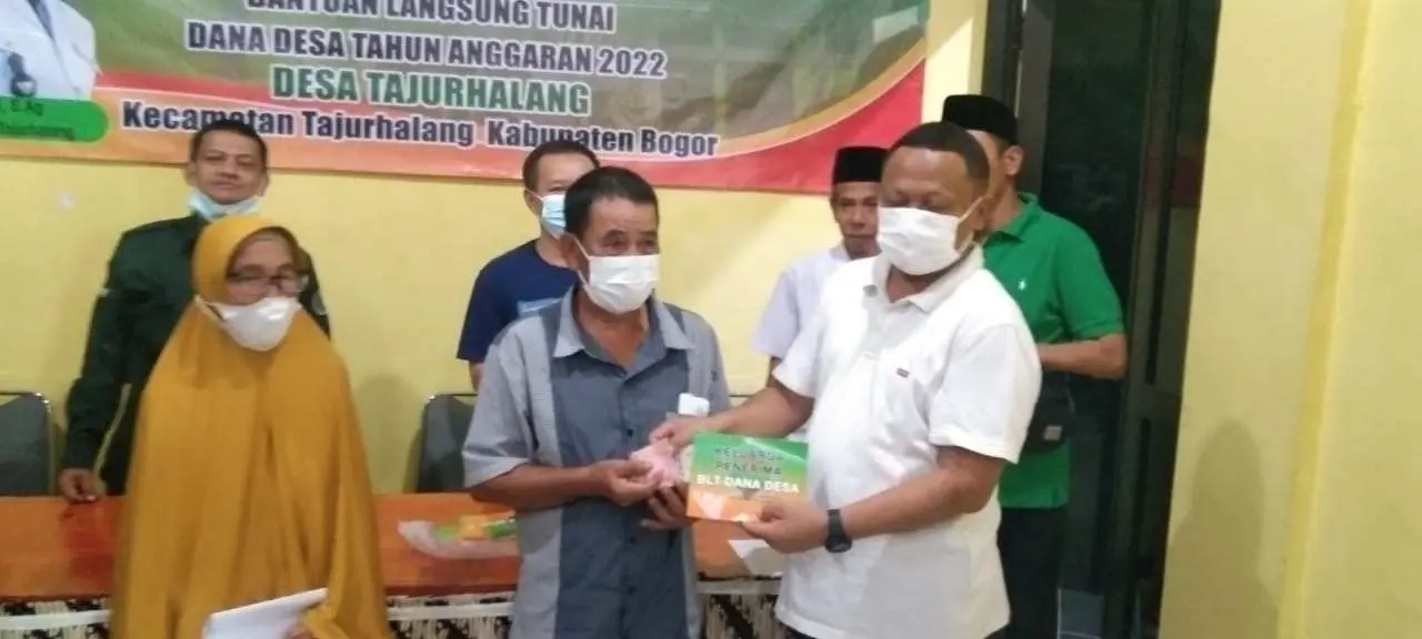 Di Bulan Ramadhan Penuh Berkah, 132 KPM Desa Tajurhalang Menerima BLT-DD