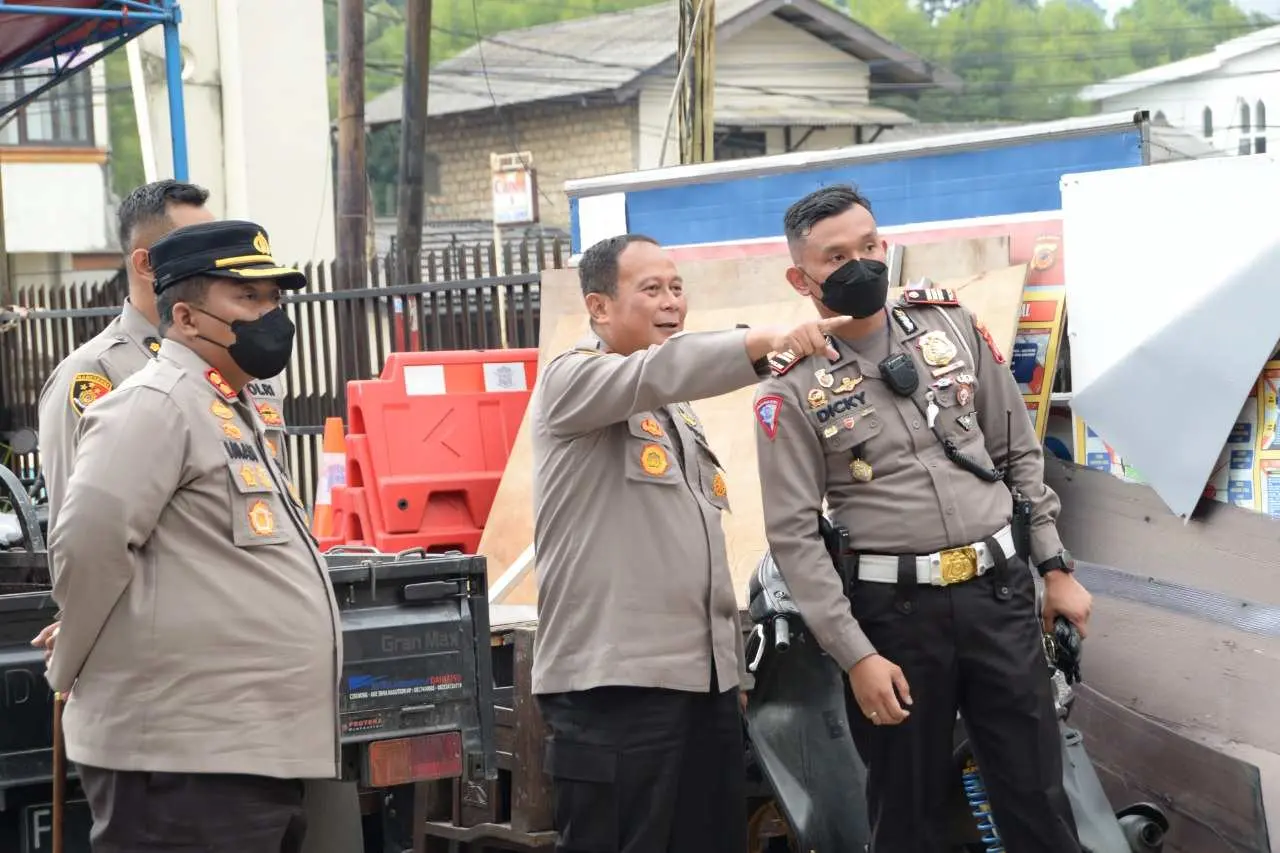 Jelang Arus Mudik Lebaran, Kapolda Jabar Tinjau Kesiapan Pos PAM Polisi di Jalur Puncak Bogor