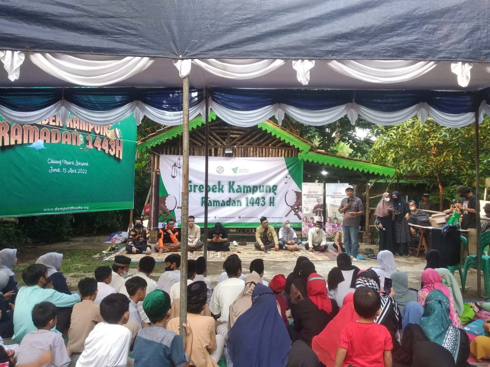 Grebek Kampung Ala Dompet Dhuafa Bersama Band Armada