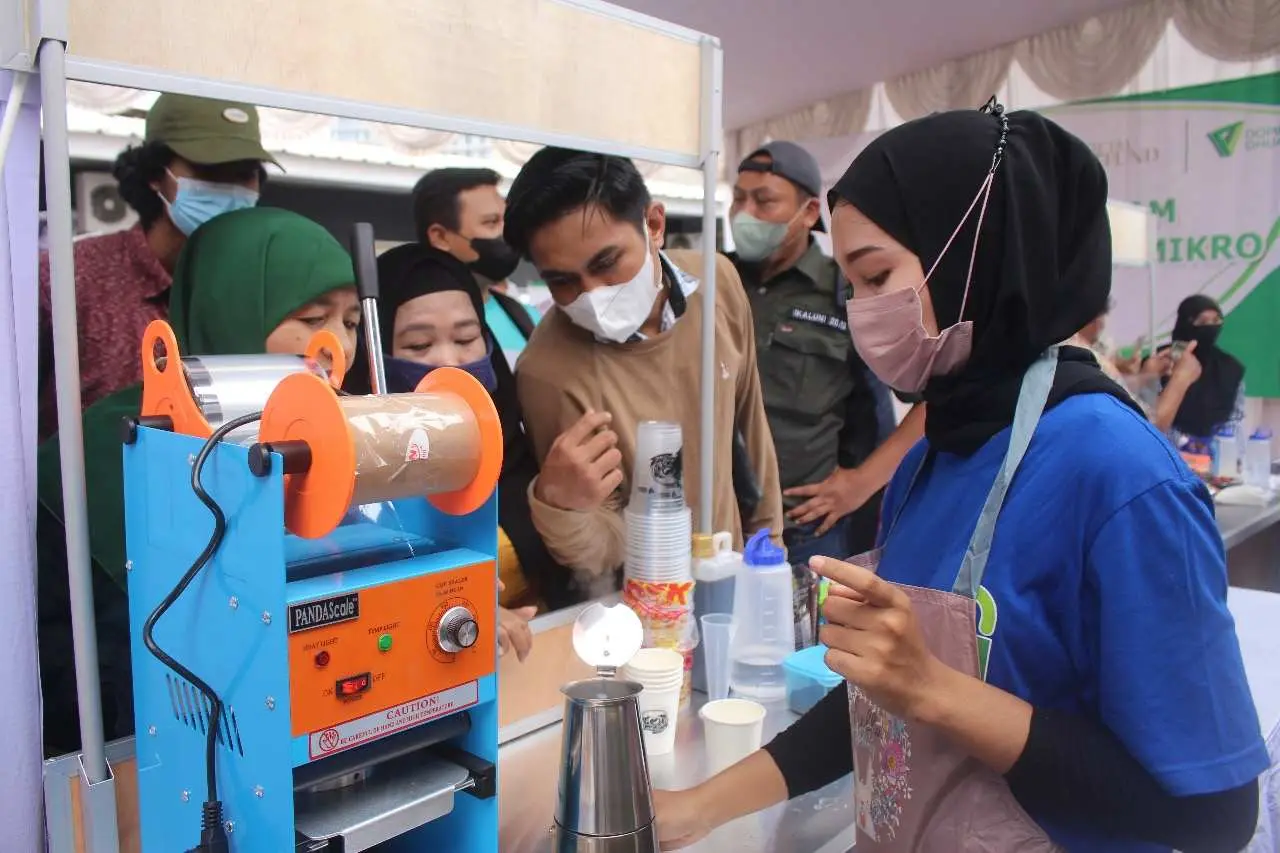 Dompet Dhuafa Bersama Permata Bank Syariah Bina UMKM dengan Pelatihan dan Bantuan Modal