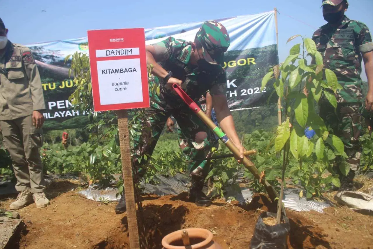 Gandeng PT Eiger, Kodim 0621/Kabupaten Bogor Tanam Sejuta Pohon Serentak di 40 Kecamatan