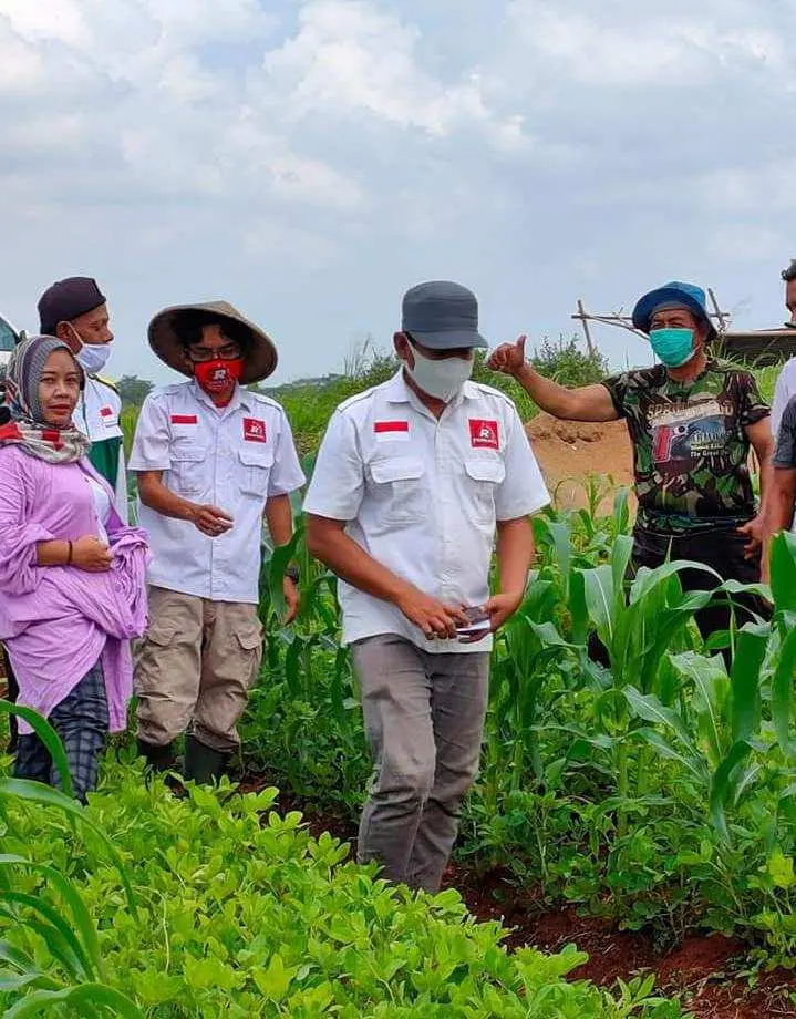 Pemberdayaan Ekonomi Petani dari Desa Gembor Subang untuk Indonesia Maju