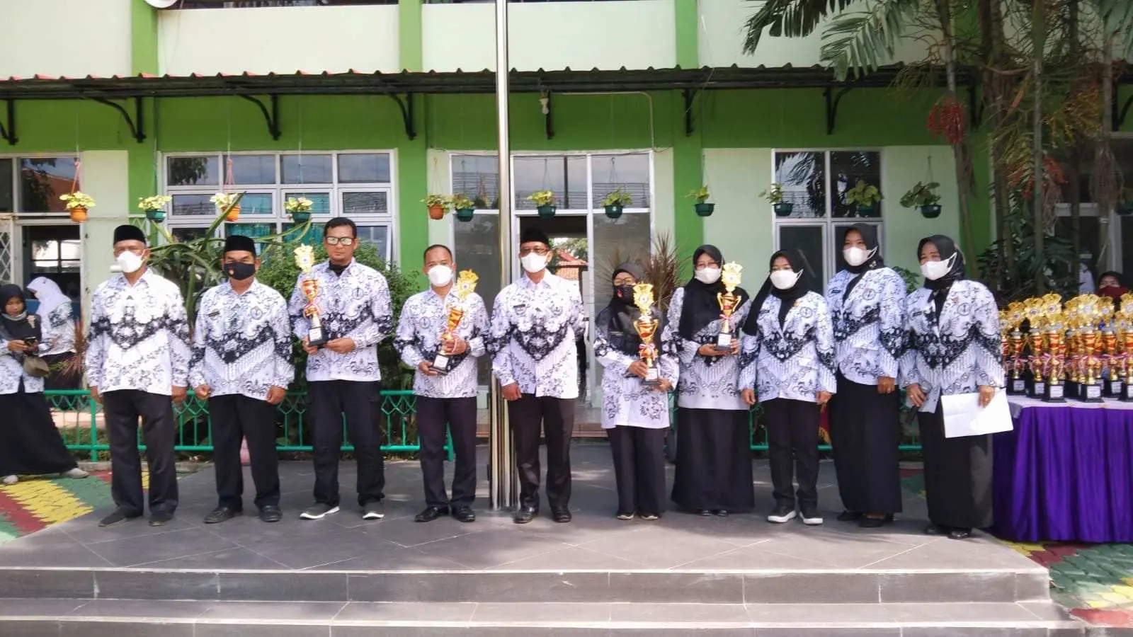 PGRI Cabang Bojonggede Gelar Upacara HGN 2021 dan HUT ke-76